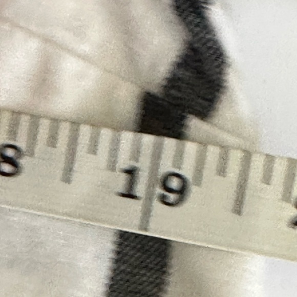 Isabel sz XS maternity top in white and black plaid incudes tie belt - Picture 4 of 13